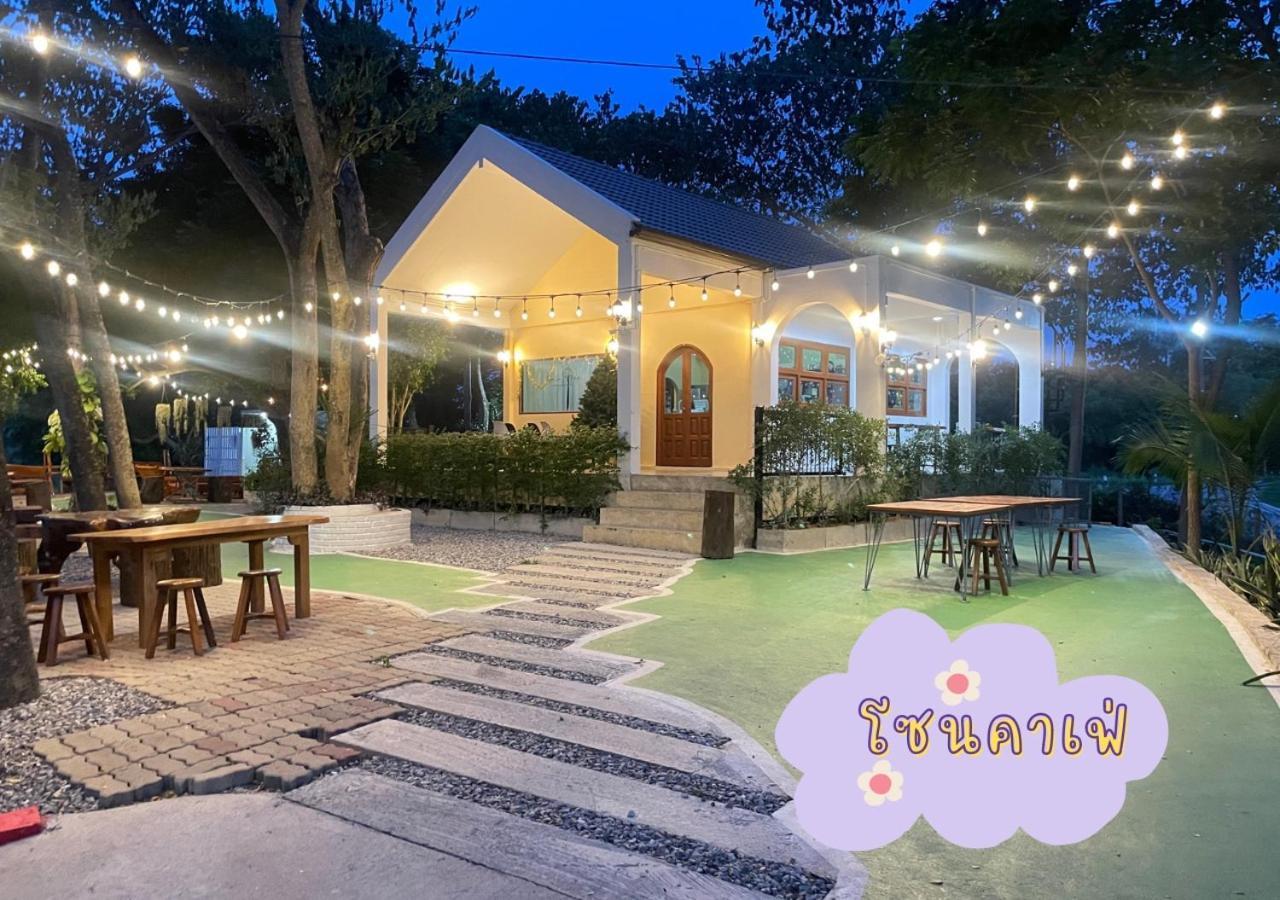 Rain Tree Cafe & Homestay Утай Тани Екстериор снимка